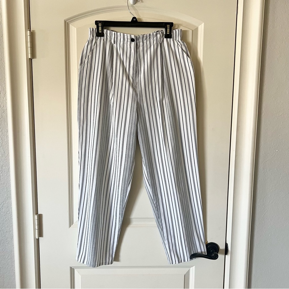 Vintage Koret Petites High Waisted Striped Pants | White & Black Pinstripe 12